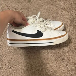 Nike Men’s White Sneakers with Black Swoosh and Tan Trim
